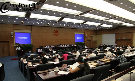 華輝照明會議室專用LED面板燈