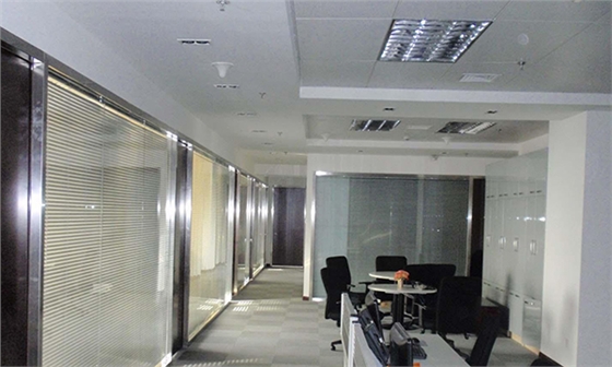 傳統(tǒng)格柵燈盤