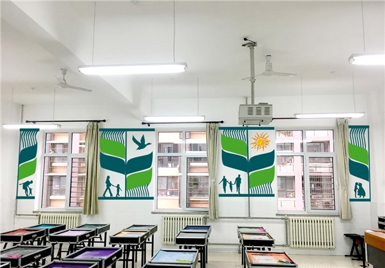 教室+燈2.jpg 教室+燈2.jpg