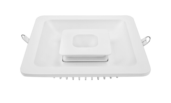 華輝照明LED筒燈驅動為恒流隔離外置驅動，便于安裝維護，與光源板實現完美匹配。