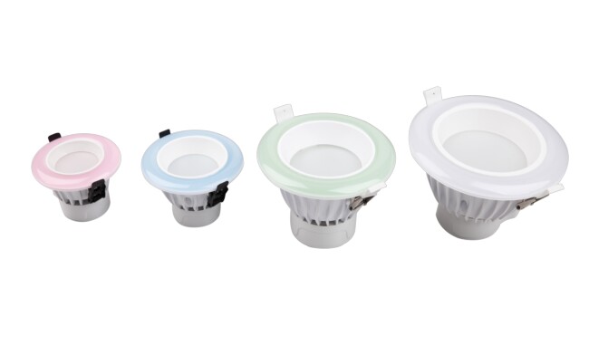 COB筒燈燈體保用5年，驅動保用2年，光源使用30000小時。