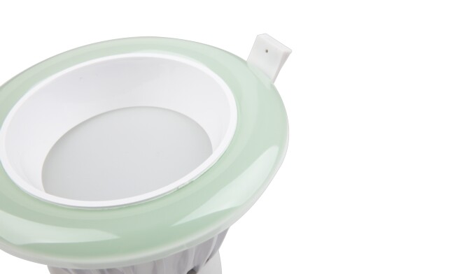 華輝照明專業生產LED筒燈,COB筒燈,全國行業領先,服務過全國各類工程達2000家。 華輝照明專業生產LED筒燈,COB筒燈,全國行業領先,服務過全國各類工程達2000家。