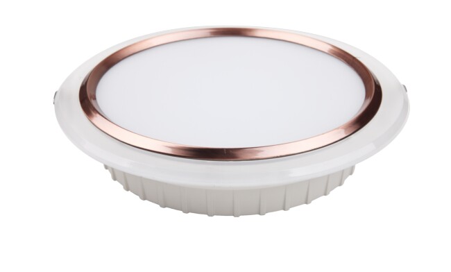 華輝照明LED筒燈驅(qū)動(dòng)為恒流隔離外置驅(qū)動(dòng)，便于安裝維護(hù)，與光源板實(shí)現(xiàn)完美匹配。