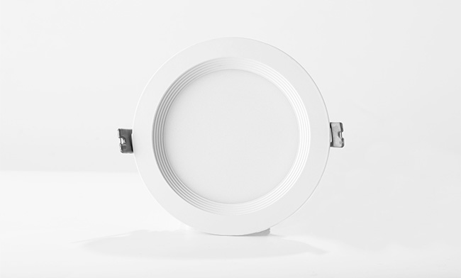 華輝照明成立于1987年，是一家專業生產LED辦公吊線燈,led面板燈,面板燈廠家,直發光面板燈，側發光面板燈的大型企業。