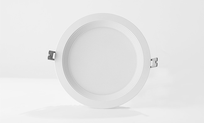 華輝照明成立于1987年，是一家專業生產LED辦公吊線燈,led面板燈,面板燈廠家,直發光面板燈，側發光面板燈的大型企業。